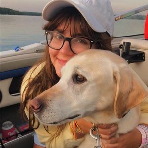 Meet your Posher, Hannah